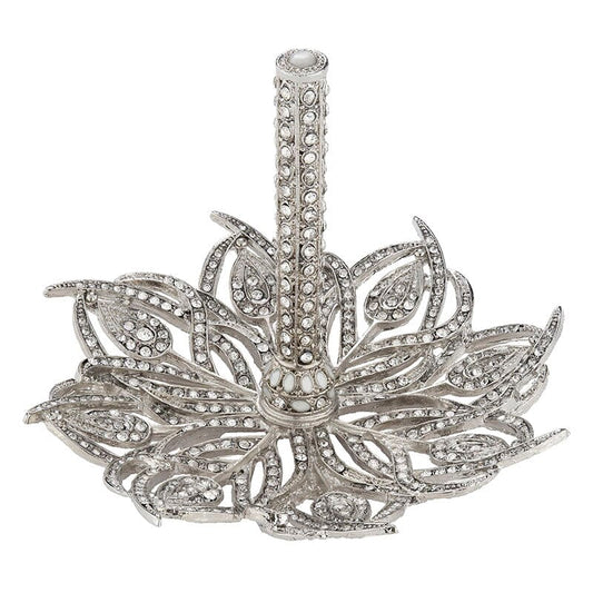 Mora Silver Ring Holder by Olivia Riegel